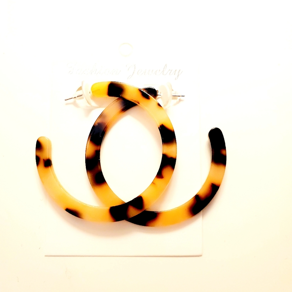 Acrylic light weight hoops tortoise statement